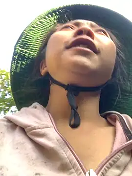 Snapshot of bi-bo123 chatting on November 25, 1:05 am bi-bo123 online show from November 25, 1:05 am