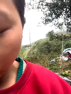 Snapshot of bi-bo123 chatting on December 4, 1:26 am bi-bo123 online show from December 4, 1:26 am