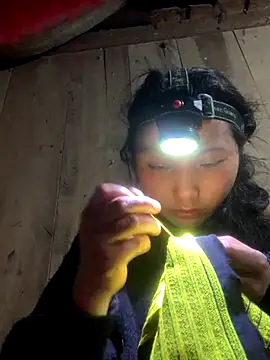 Snapshot of bi-bo123 chatting on December 14, 1:49 pm bi-bo123 online show from December 14, 1:49 pm