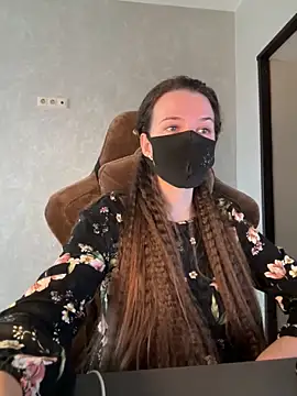 Snapshot of ZlatoslavaLo chatting on November 11, 5:51 am ZlatoslavaLo online show from November 11, 5:51 am