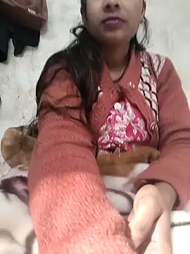 Snapshot of Cute_Arushi chatting on December 15, 8:51 am Cute Arushi online show from December 15, 8:51 am