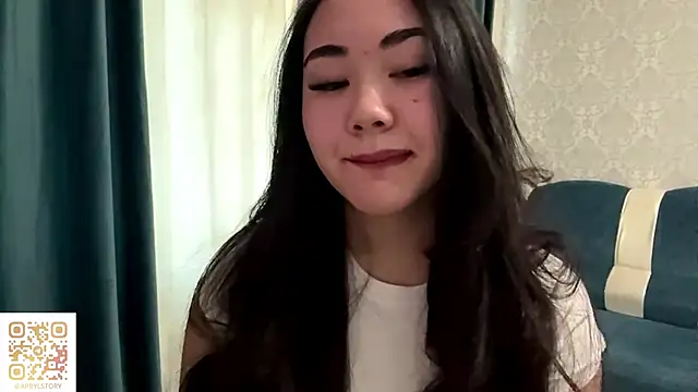 Snapshot of APRYLSUN chatting on November 15, 11:07 am APRYLSUN online show from November 15, 11:07 am