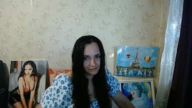 Snapshot of VoulezVous_Angel chatting on May 28, 4:43 am VoulezVous Angel online show from May 28, 4:43 am