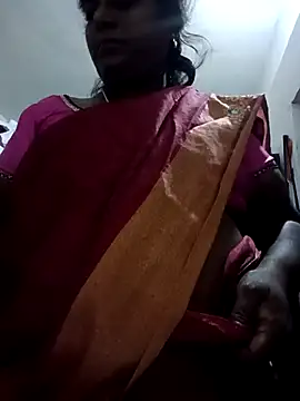 Snapshot of suganthi143 chatting on November 14, 9:35 pm suganthi143 online show from November 14, 9:35 pm