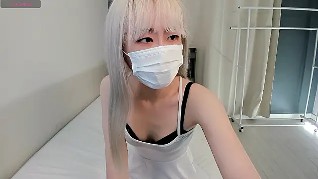 Snapshot of yeji_2001 chatting on December 16, 11:04 am yeji 2001 online show from December 16, 11:04 am