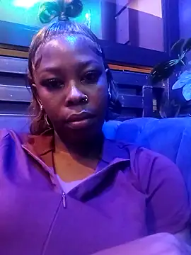 Snapshot of baddiemine05 chatting on December 15, 6:56 pm baddiemine05 online show from December 15, 6:56 pm