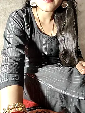 Snapshot of Hot_Simran_01 chatting on November 2, 9:22 am Hot Simran 01 online show from November 2, 9:22 am