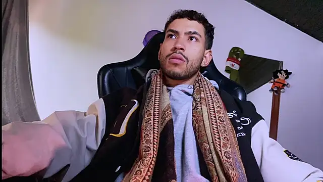 Snapshot of 3v1l chatting on December 20, 7:21 pm 3v1l online show from December 20, 7:21 pm