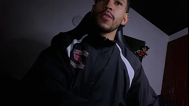 Snapshot of 3v1l chatting on February 2, 11:25 pm 3v1l online show from February 2, 11:25 pm