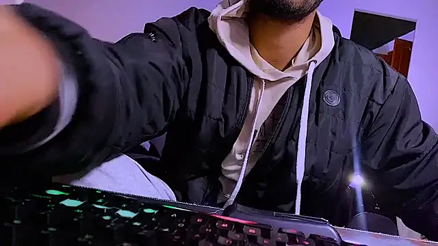 3v1l online show from June 9, 7:47 pm