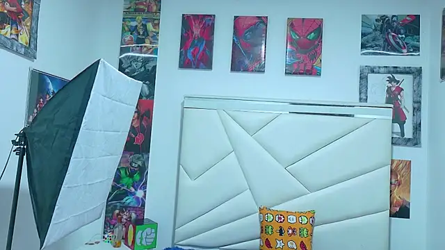 Snapshot of NICK_VERS chatting on November 13, 10:52 pm NICK VERS online show from November 13, 10:52 pm