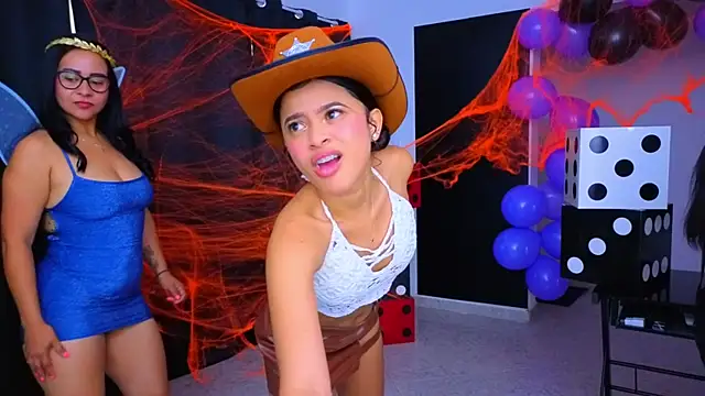 Snapshot of Medusa_Mansion chatting on October 31, 12:33 am Medusa Mansion online show from October 31, 12:33 am