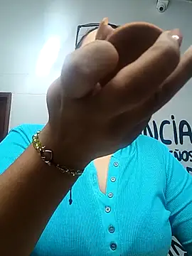 Snapshot of Samaraa_Lee chatting on November 11, 11:32 am Samaraa Lee online show from November 11, 11:32 am