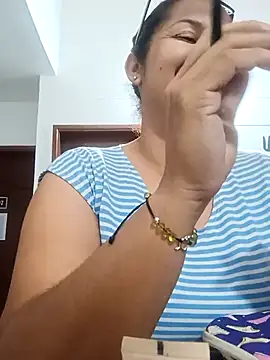 Snapshot of Samaraa_Lee chatting on November 14, 12:26 pm Samaraa Lee online show from November 14, 12:26 pm