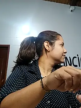 Snapshot of Samaraa_Lee chatting on November 18, 11:36 am Samaraa Lee online show from November 18, 11:36 am