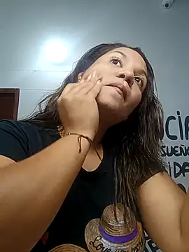 Snapshot of Samaraa_Lee chatting on November 19, 11:43 am Samaraa Lee online show from November 19, 11:43 am