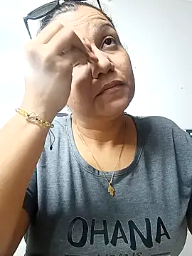 Snapshot of Samaraa_Lee chatting on November 27, 11:45 am Samaraa Lee online show from November 27, 11:45 am