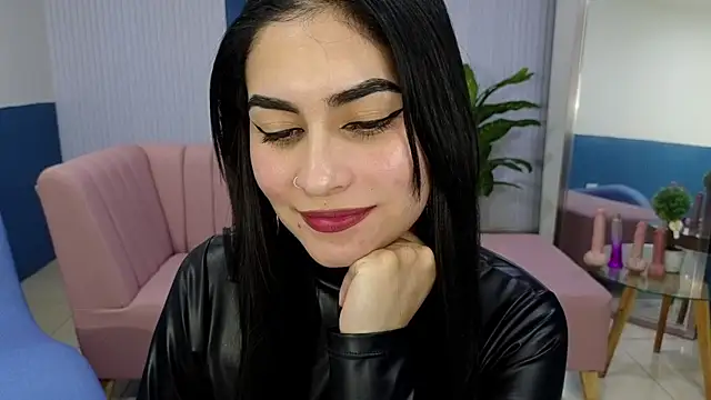 Snapshot of amy_lovelydoll chatting on May 23, 7:18 pm amy lovelydoll online show from May 23, 7:18 pm