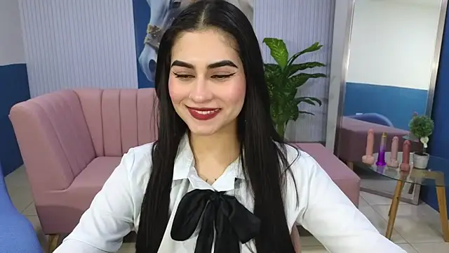 Snapshot of amy_lovelydoll chatting on June 20, 7:05 pm amy lovelydoll online show from June 20, 7:05 pm