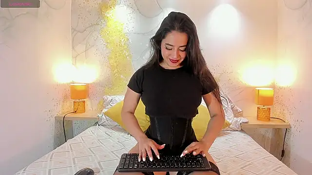 Staarhot online show from December 16, 12:32 pm