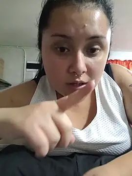 CurvyNoir online show from March 19, 2:48 am