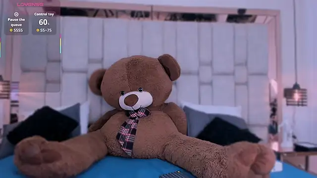 MylittleEmily  online show from December 5, 4:32 am