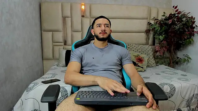 vitaly   online show from January 19, 4:00 pm