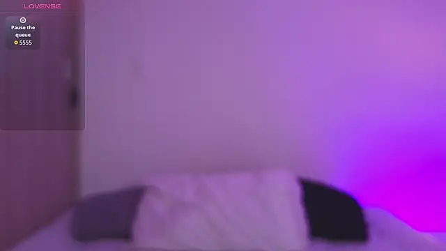 Snapshot of kasey_ chatting on November 17, 7:58 am kasey online show from November 17, 7:58 am