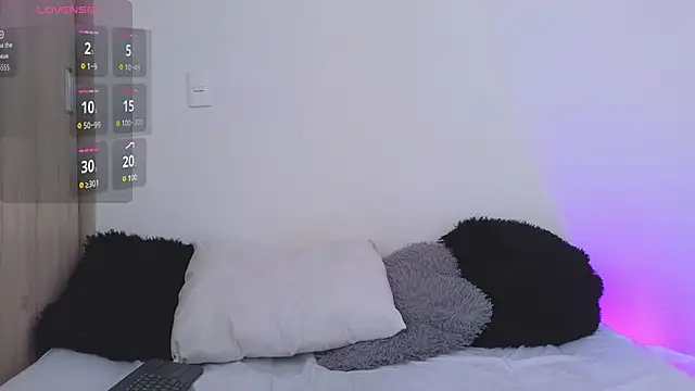 Snapshot of kasey_ chatting on December 15, 7:07 pm kasey online show from December 15, 7:07 pm