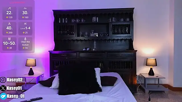 Snapshot of kasey_ chatting on February 23, 7:33 pm kasey online show from February 23, 7:33 pm