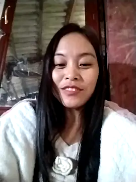 Snapshot of Alice-567 chatting on November 6, 1:39 am Alice-567 online show from November 6, 1:39 am