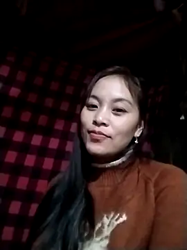 Snapshot of Alice-567 chatting on November 20, 1:55 pm Alice-567 online show from November 20, 1:55 pm