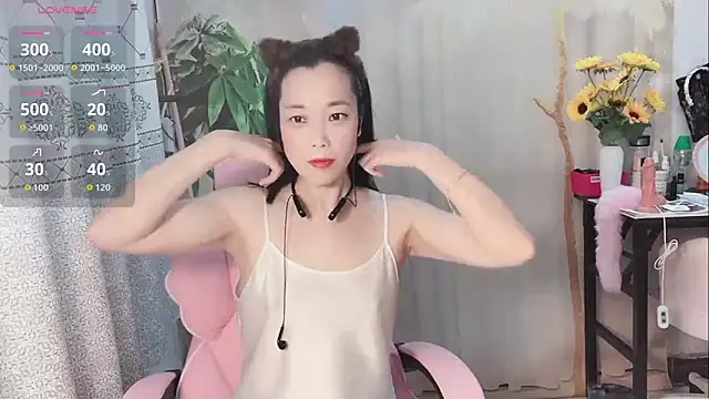 Lingling-Baby520 online show from June 13, 8:01 am