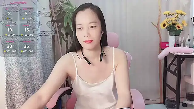 Lingling-Baby520 online show from July 1, 8:05 am