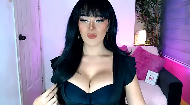 transSTARprincess online show from December 4, 6:39 pm