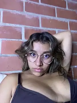 Snapshot of liahot69 chatting on March 14, 3:45 am liahot69 online show from March 14, 3:45 am