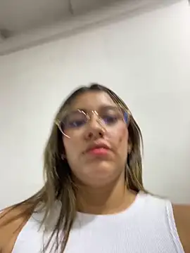 liahot69 online show from June 17, 2:36 am