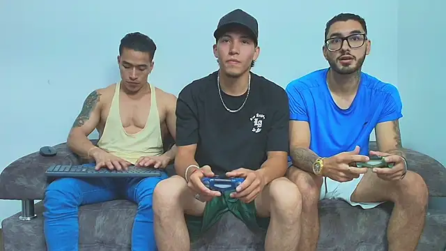 thebadboys05 online show from November 16, 1:00 am