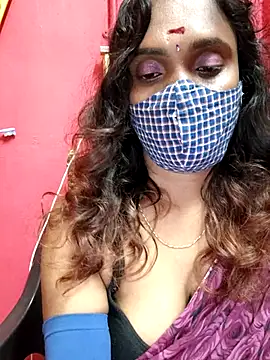 Queen-dhivya online show from December 1, 4:01 pm