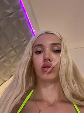 Lana-Grey online show from June 27, 10:15 pm