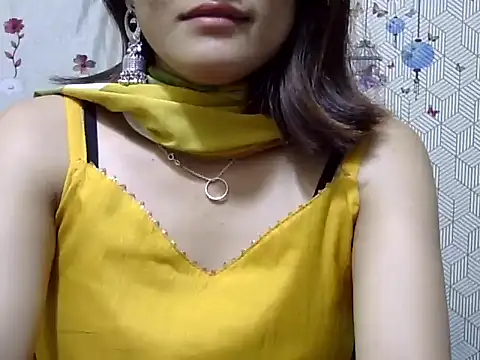 maira 33 online show from February 8, 8:12 pm