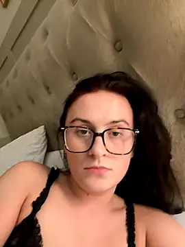 EmLovesxx online show from November 8, 12:22 am