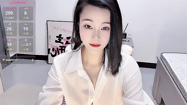 Snapshot of Bloo3iss chatting on November 25, 6:13 am Bloo3iss online show from November 25, 6:13 am