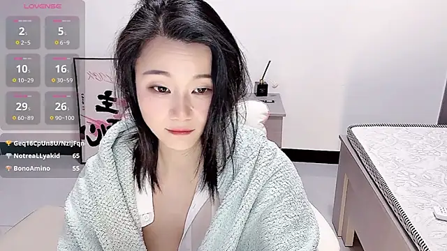 Snapshot of Bloo3iss chatting on November 25, 6:19 pm Bloo3iss online show from November 25, 6:19 pm