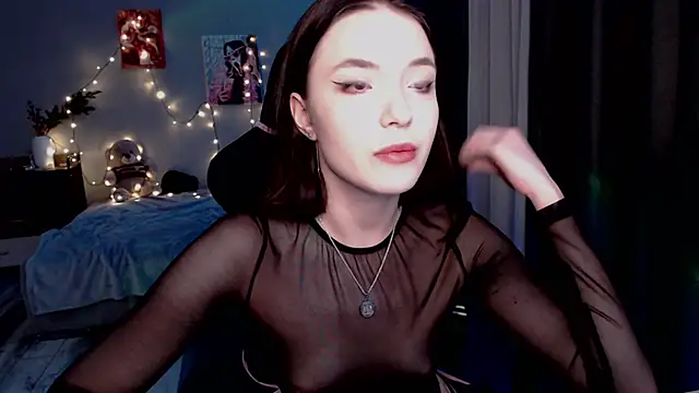 dolll maiya online show from February 8, 6:33 pm