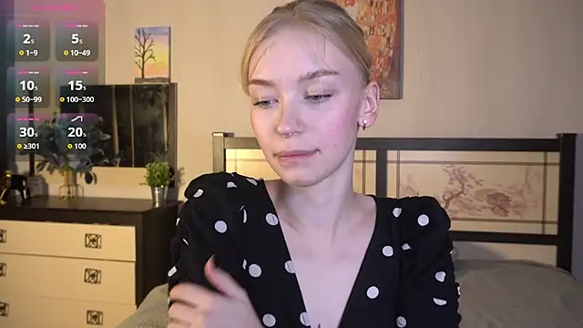 ShanelTunon online show from November 19, 8:09 pm