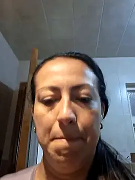 Lauryn Jones online show from June 2, 5:48 pm