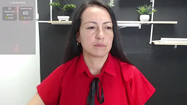 Lauryn Jones online show from June 5, 4:56 pm