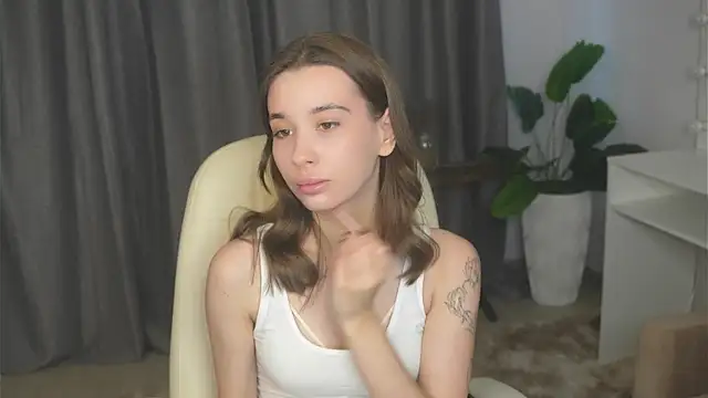 JacalynSchreiber online show from November 6, 11:44 am