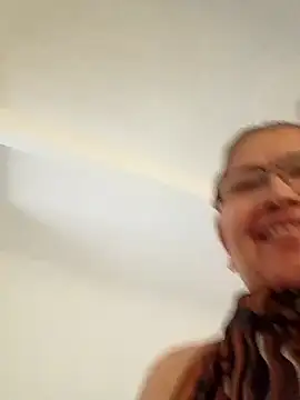 Snapshot of Cessi50 chatting on November 13, 3:55 pm Cessi50 online show from November 13, 3:55 pm